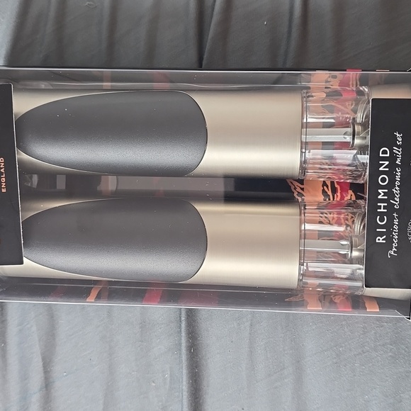 ❤️BUY 2 GET 1 FREE  Cole & Mason Black Richmond Electric Mill Gift Set - Picture 13 of 15